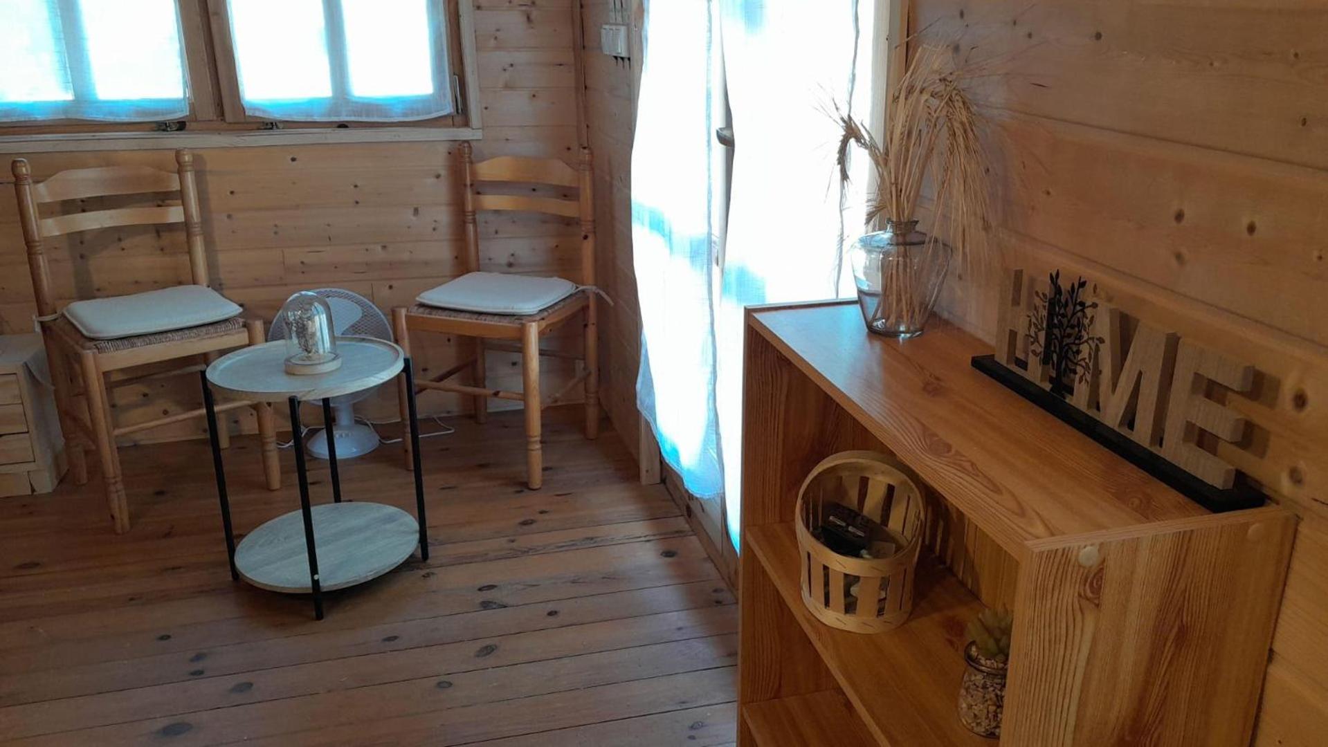 La Cabane En Bois Tourves Eksteriør bilde